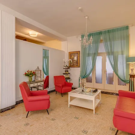 Massimo ホテル マリーナ・ディ・チェーチナ