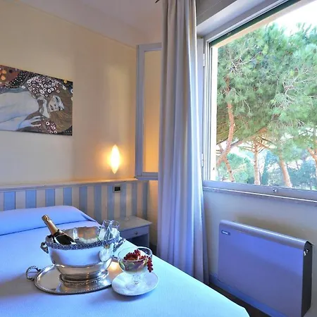 Massimo Hotel 3*
